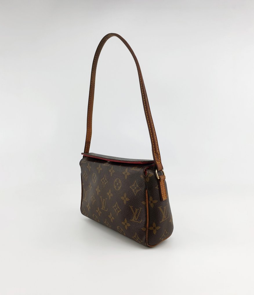 Louis vuitton monogram hotsell recital bag