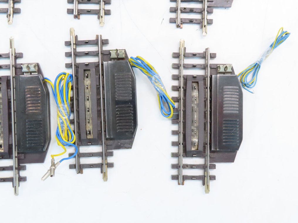 Märklin H0 2297 Model train tracks (10) 10x Uncoupling rail piece