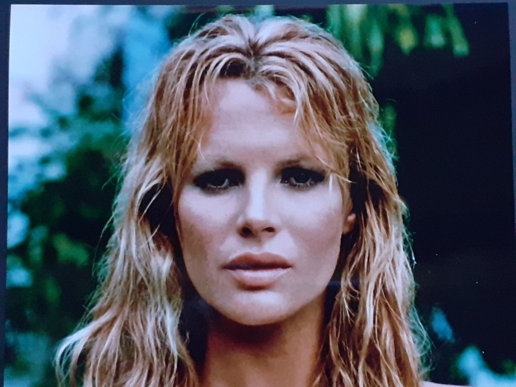 James Bond 007 Never Say Never Again Kim Basinger "Domino Petachi" Autograph, Photo with