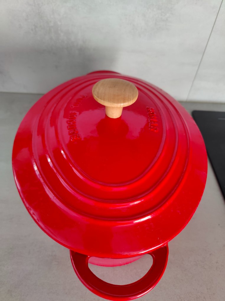 Staub, Staub Nomar, L