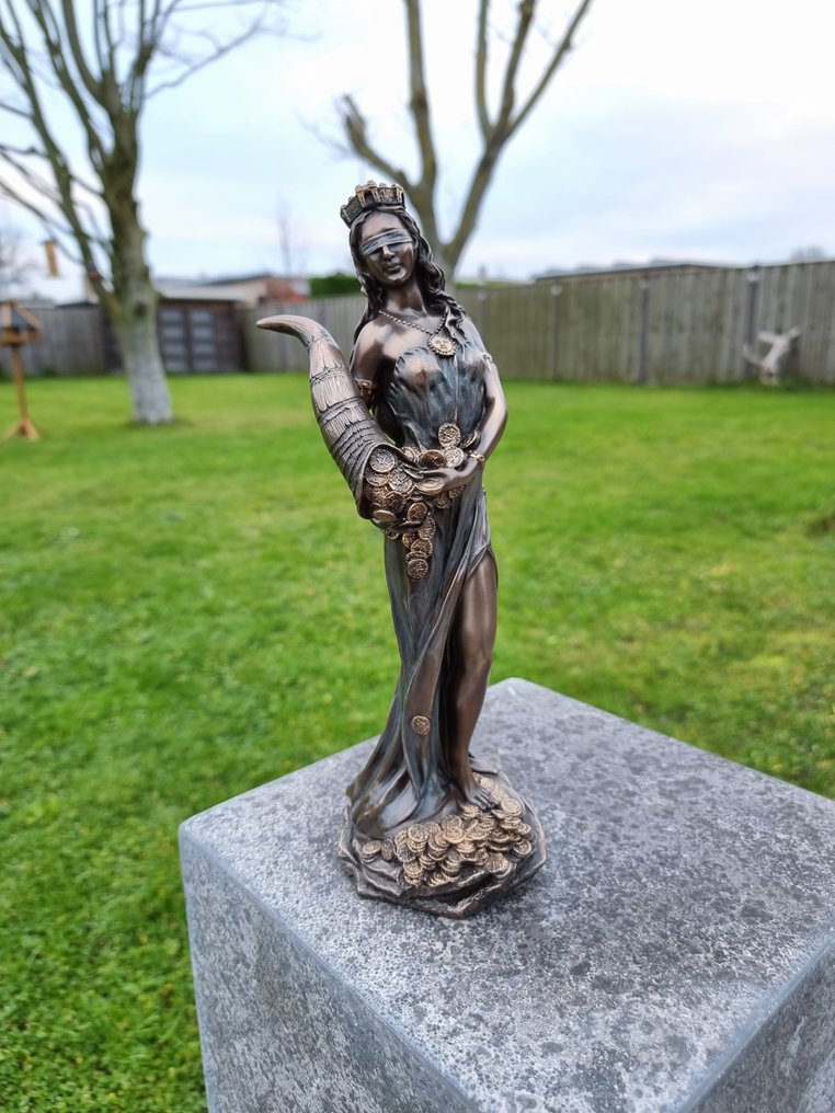 Statue, Lady Fortune Coldbronze 28.5 cm Resin Catawiki