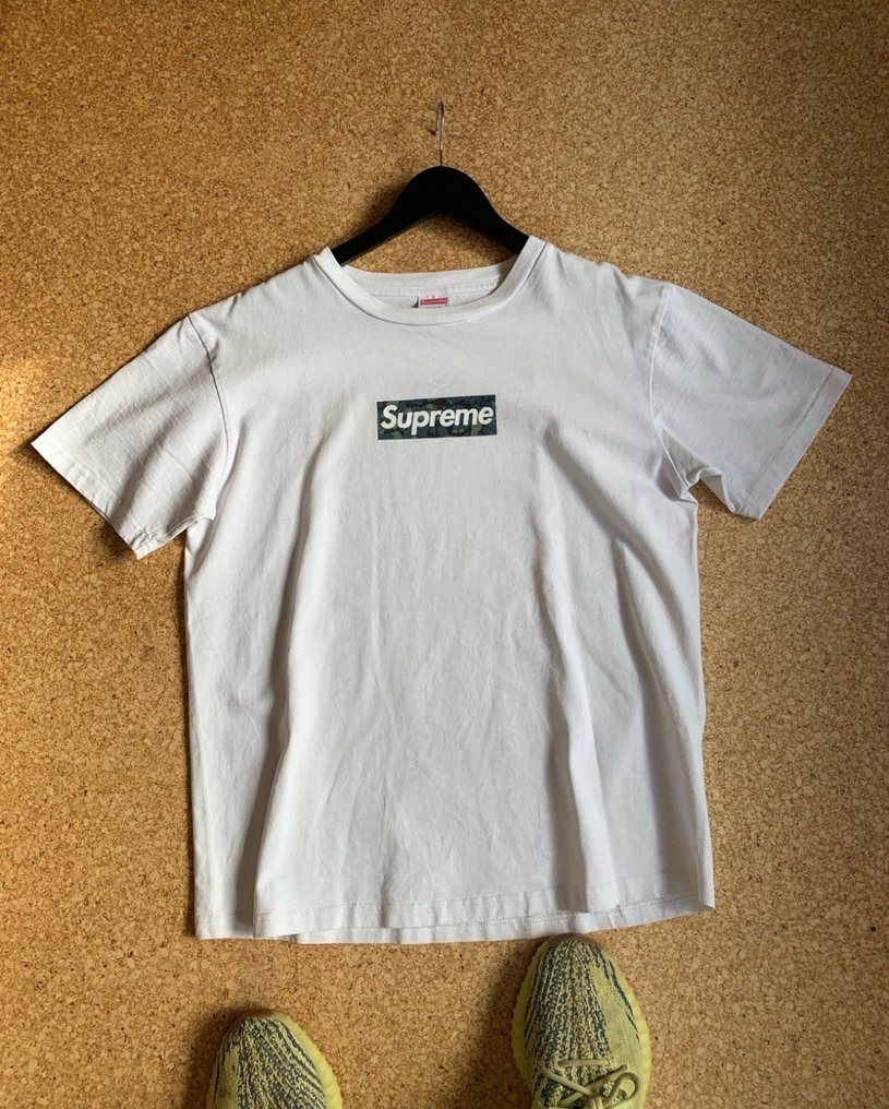 Supreme mo wax box logo tee sales