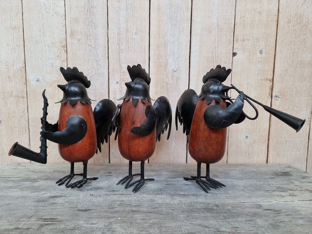 Figure 3 muzikale kippen (3) Iron (cast/wrought), Wood Catawiki