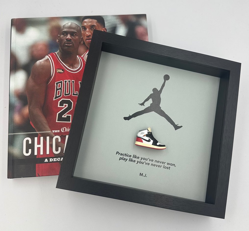 Frame (1) Framed Sneaker Air Jordan 1 Retro High Union Los Angeles