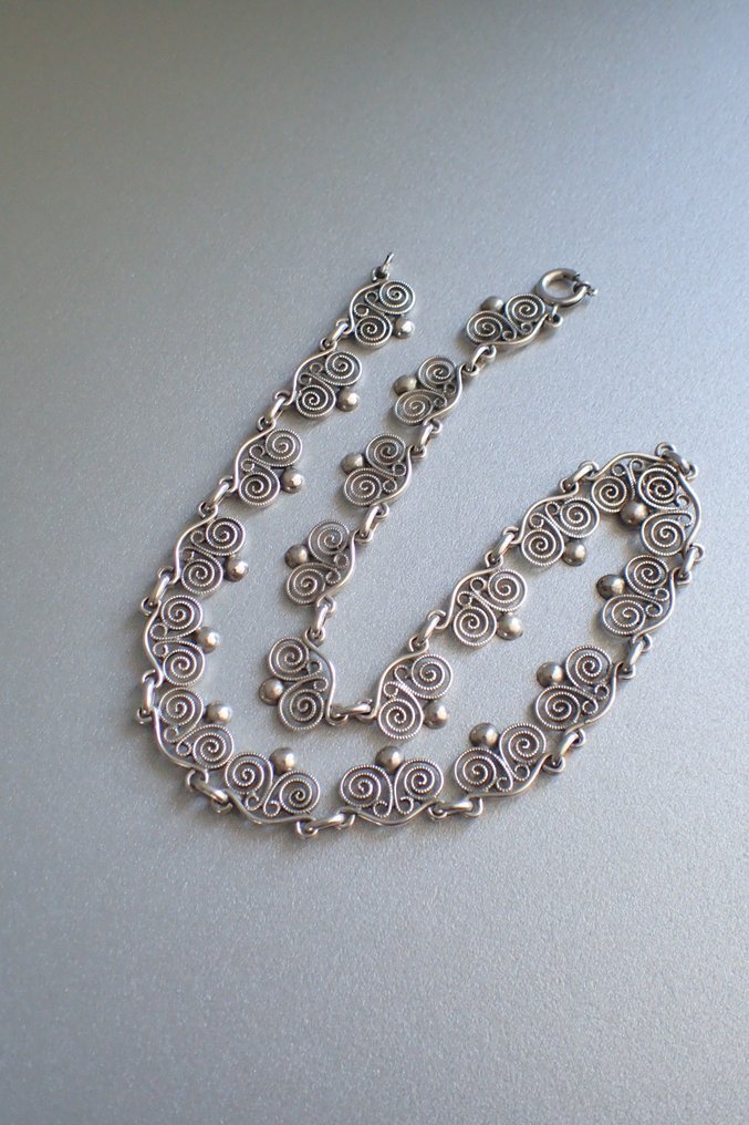 Gustave Hauber Schwäbisch Gmünd Spiralen collier Bauhaus Era 835
