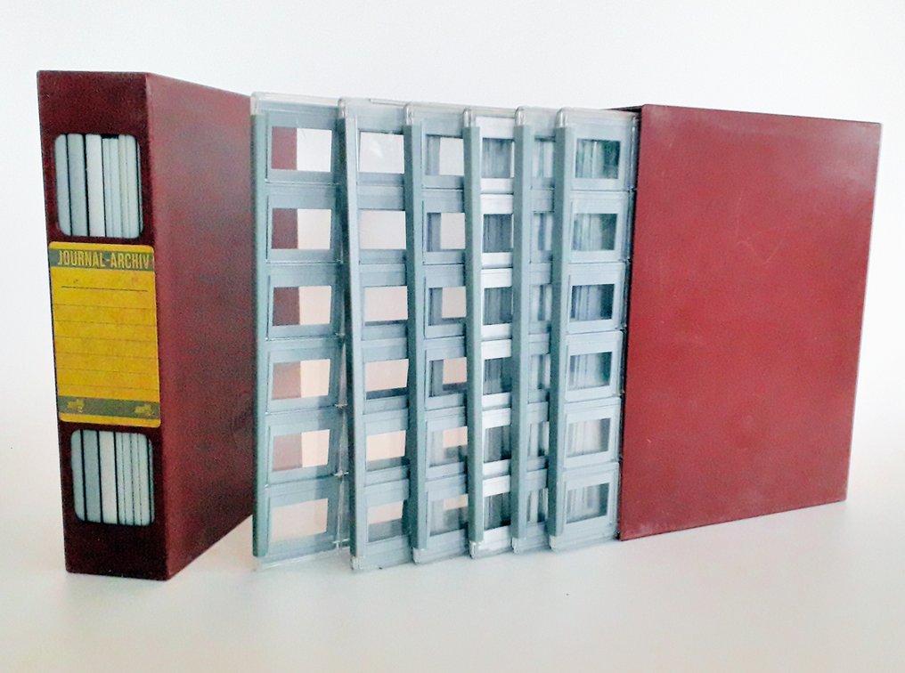 Journal 24 2 Journal boxes with 12 slide cassettes for 24x36mm and 2