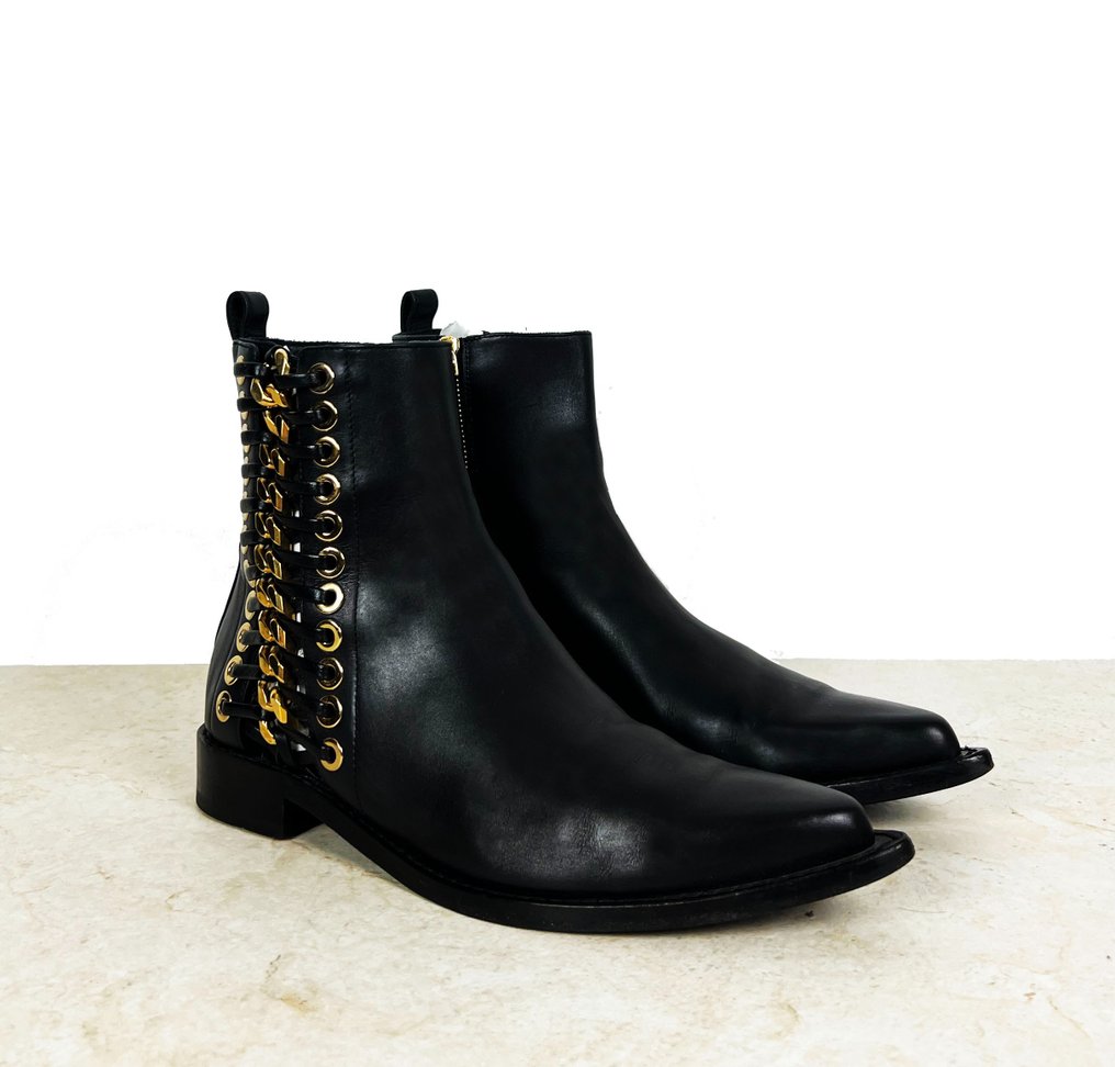 Alexander mcqueen 38.5 hotsell