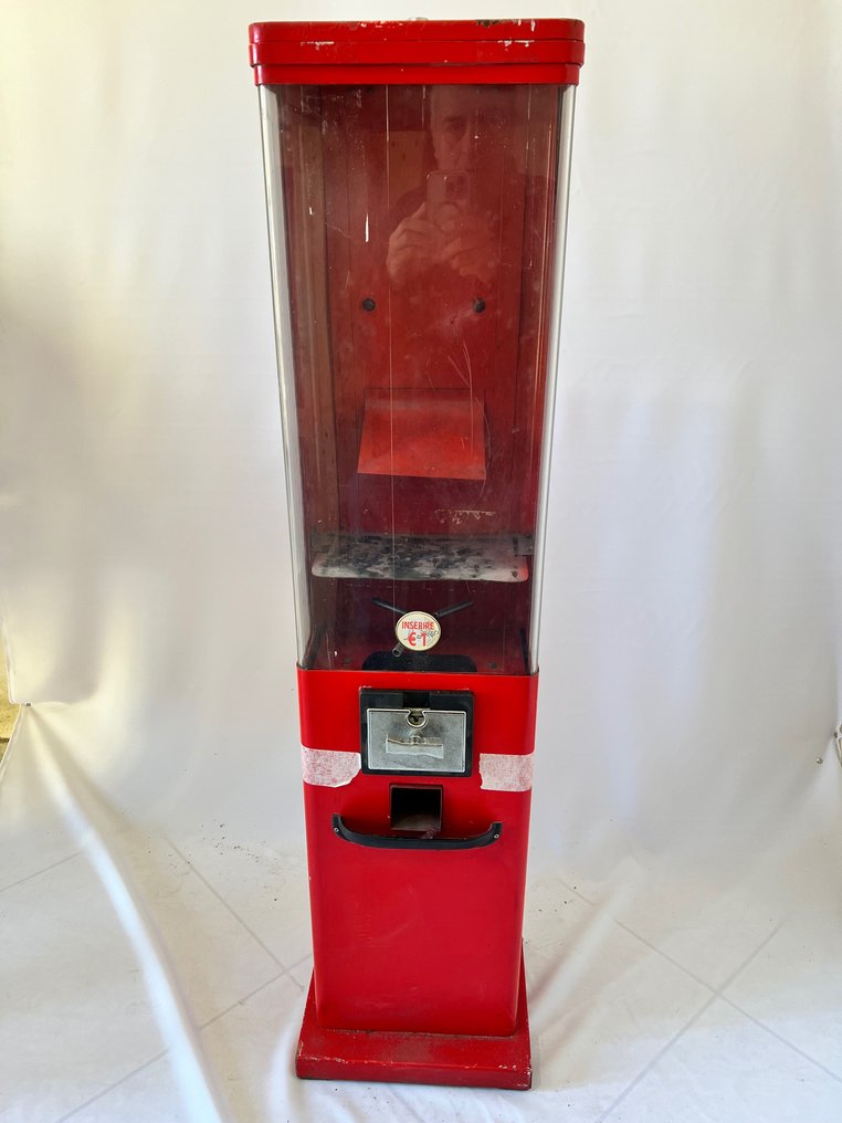 Vending machine Catawiki