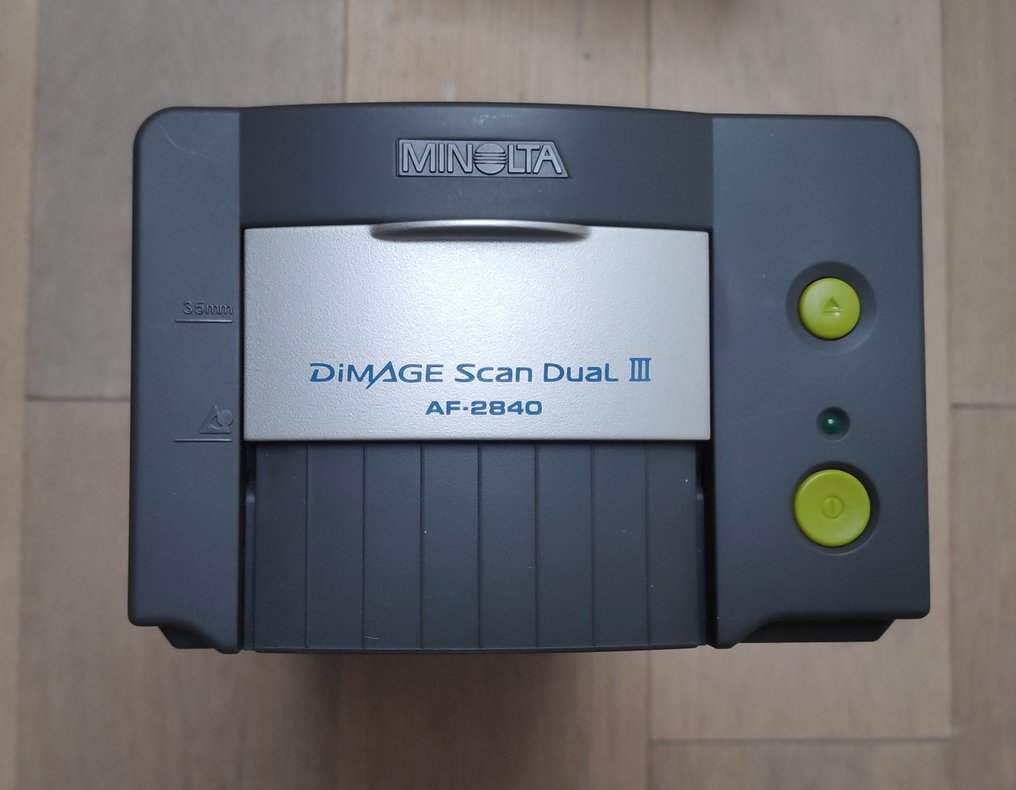 Minolta DiMage Scan Dual 3 negatief / dia scanner AF 2840 Film scanner
