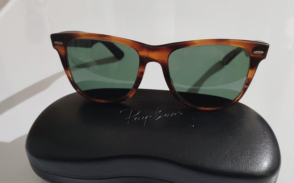 Bausch Lomb U.S.A Ray Ban Wayfarer II Brown Tortuga