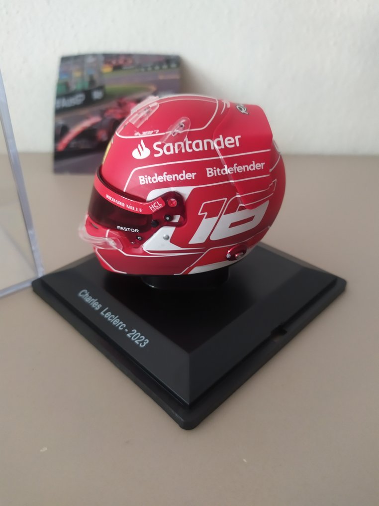 Ferrari Charles Leclerc 2023 Casque échelle 1/5 Catawiki