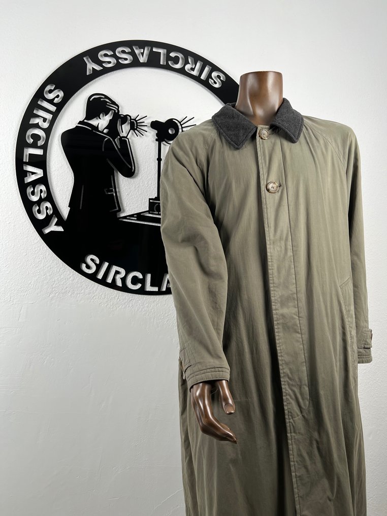 Hugo Boss Trench coat Catawiki