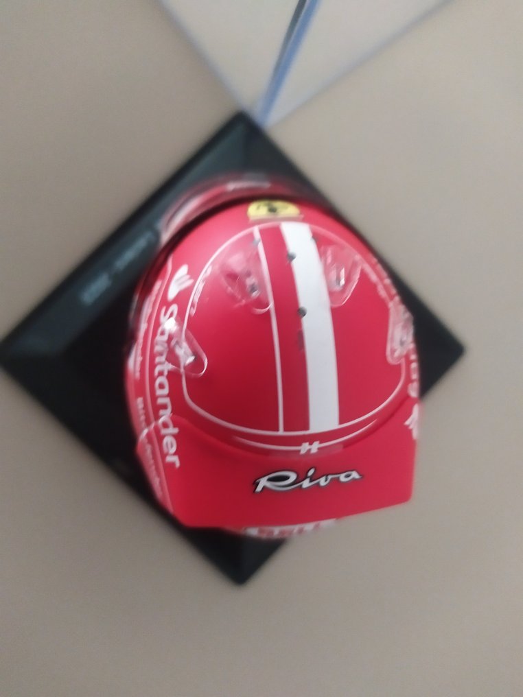 Ferrari Charles Leclerc 2023 Casque échelle 1/5 Catawiki