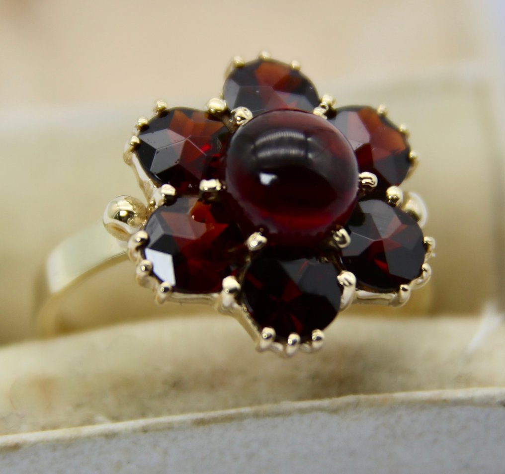 Bague grenat de boheme sales
