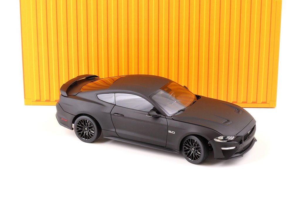 2019 mustang diecast store