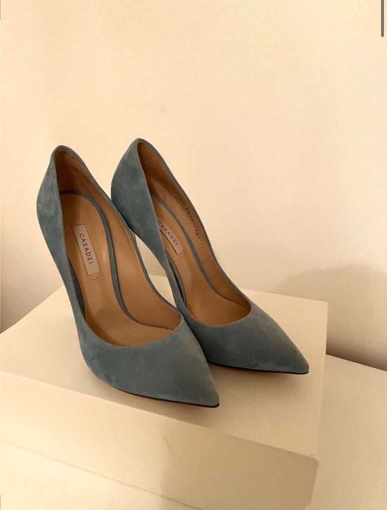 Scarpe con shop tacco casadei