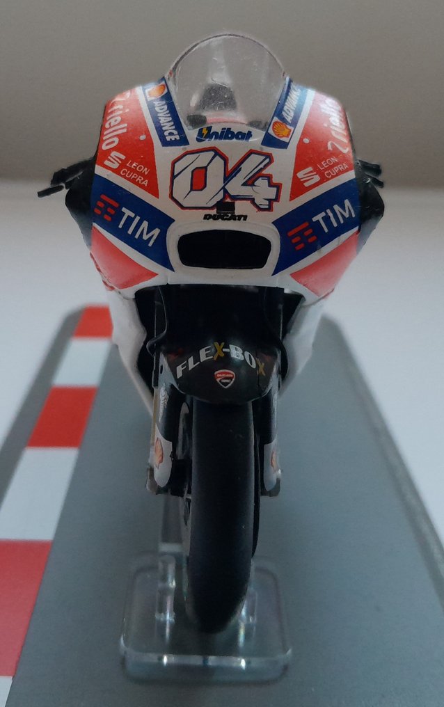 Altaya 118 3 Model motorcycle Marc Marquez / Valentino Rossi / Andrea Dovisiozo Moto GP