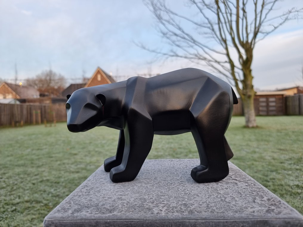 Statue, Polygonal Polar Bear 25cm Art Statue 16 cm Resin Catawiki