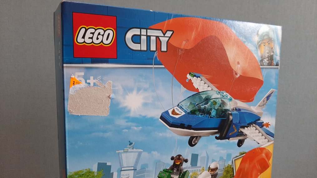Lego City 60208 Luchtpolitie parachute arrestatie 2010