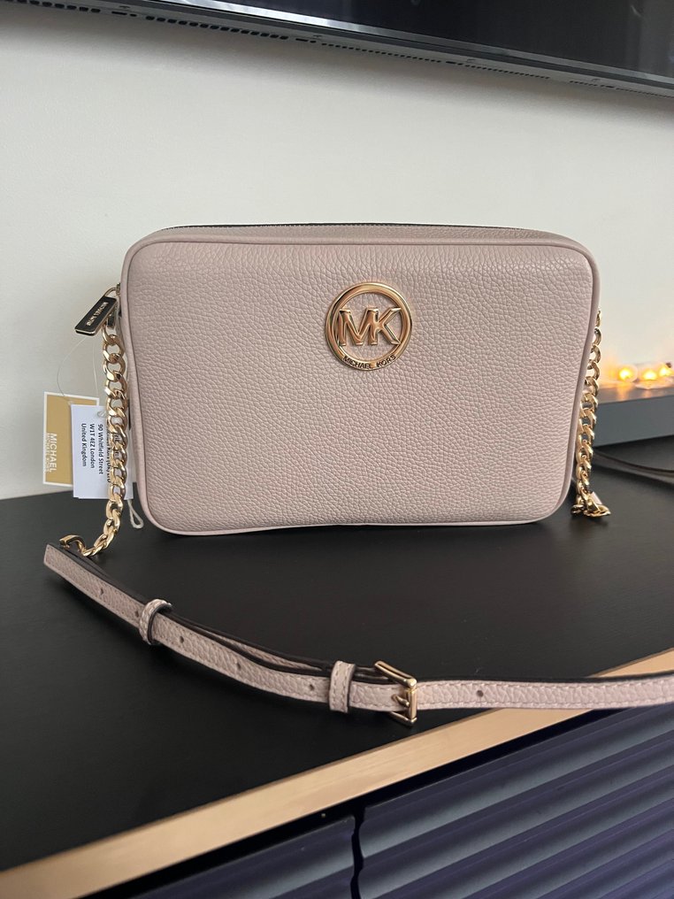 Michael kors fulton shoulder bag best sale gold