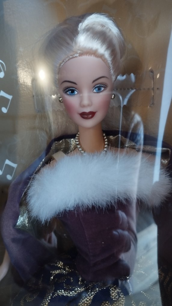 Mattel - Barbie doll Winter Rhapsody 1996 (Avon) and Ring in the New Year 2001 - 1990-2000
