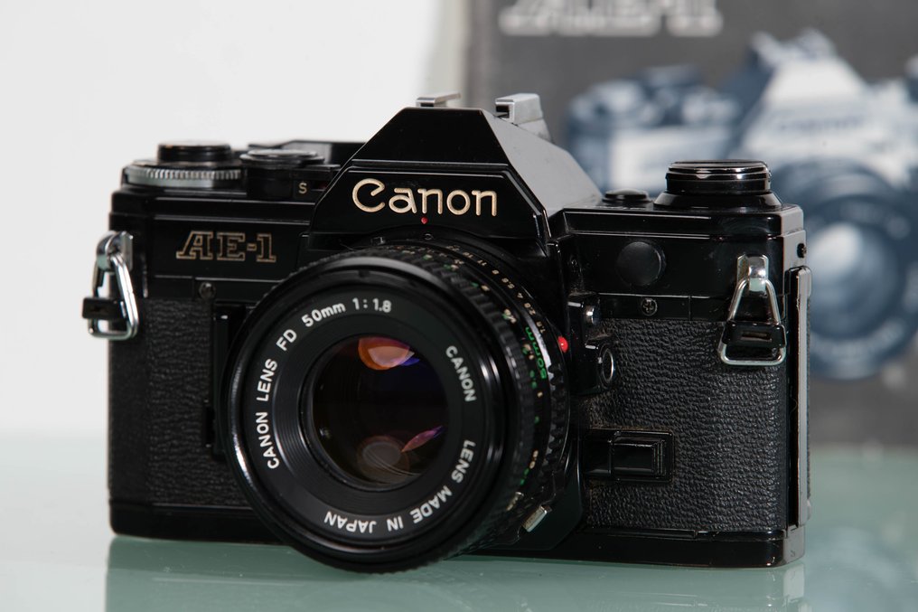 Canon AE-1 (Black Edition), Objektiv Canon FD 50mm f/1.8 Appareil