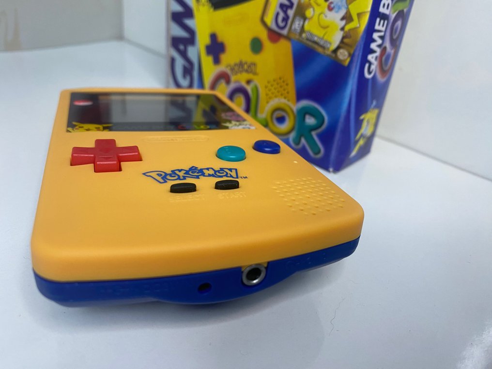 Nintendo, Gameboy Color Pokemon Edition (new shell) - Gameboy Color ...