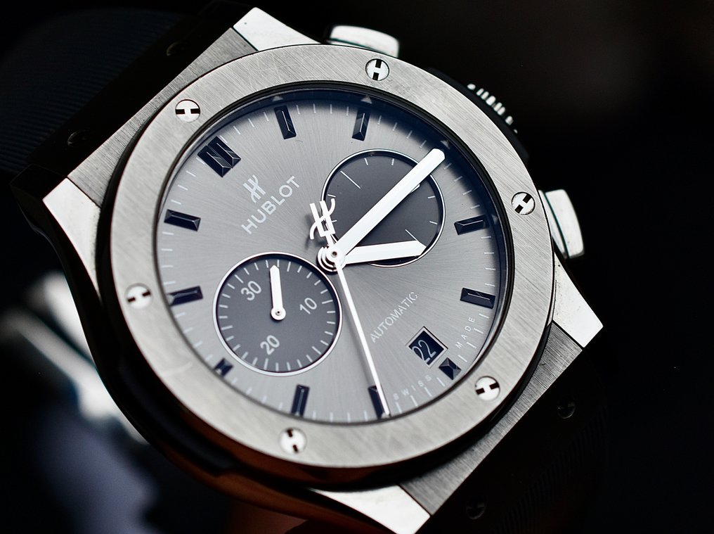 Hublot classic fusion racing grey 2025 titanium