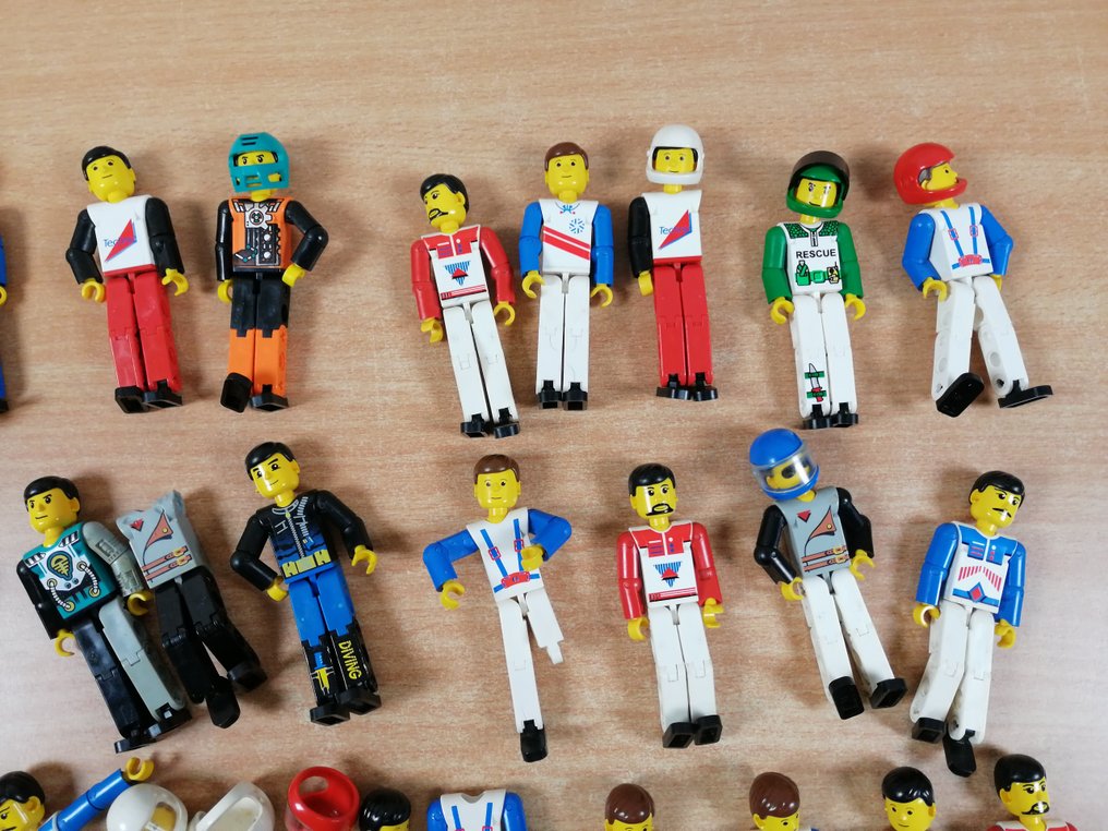Nodig hebben balans Atticus LEGO - Technic - mini figures +/- 50 stuks - 1990-1999 - Catawiki