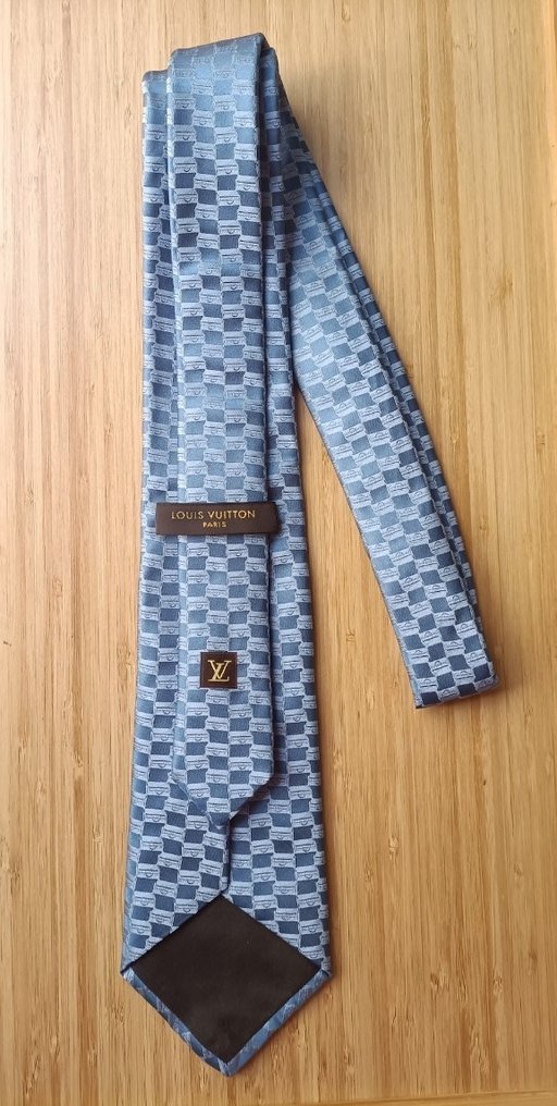 vuitton tie