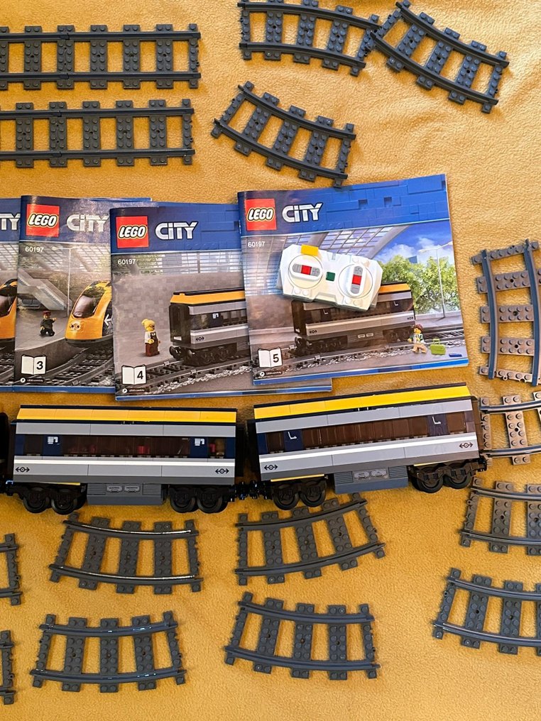 LEGO - City - - train 60197 with train tracks - - Catawiki
