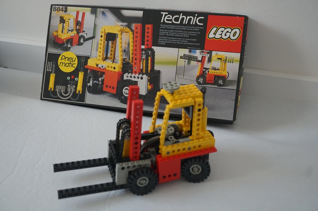 LEGO - Technic - Lift Truck 8843-1 Fork-Lift Truck Catawiki