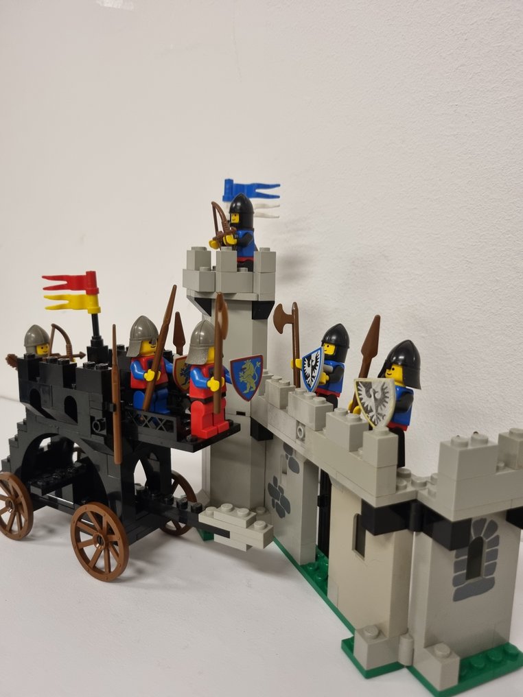 LEGO - Castle - 6062 - Black Falcons Battering Ram - - Catawiki