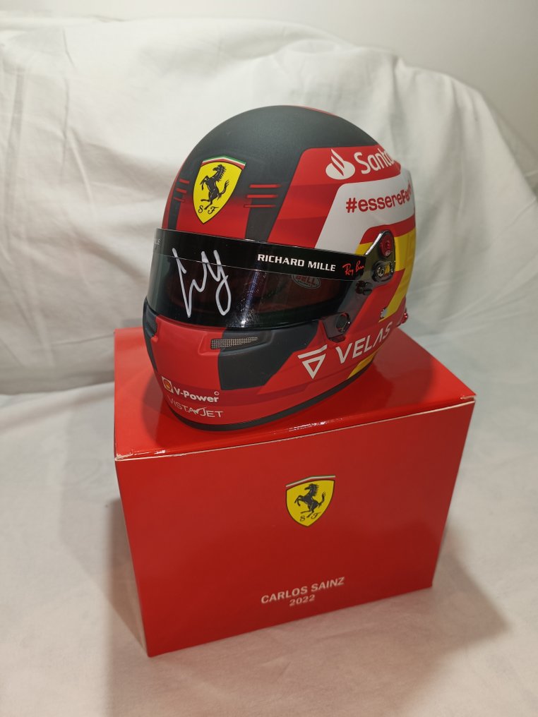 Ferrari - Formula One - Carlos Sainz - 2022 - 1/2 scale - Catawiki