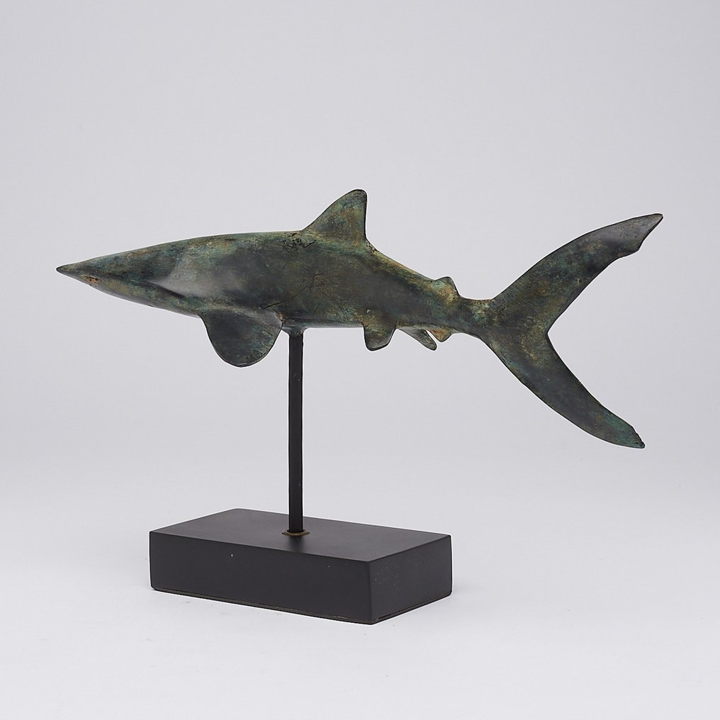 sculptuur, NO RESERVE PRICE - Bronze Patinated Great White Shark ...
