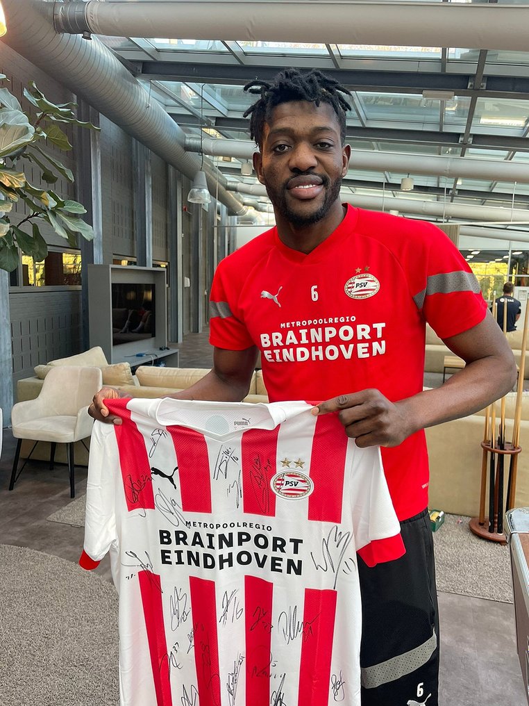 kroeg Ambtenaren uitrusting PSV-Team gesigneerd shirt seizoen 2022/2023 - Catawiki