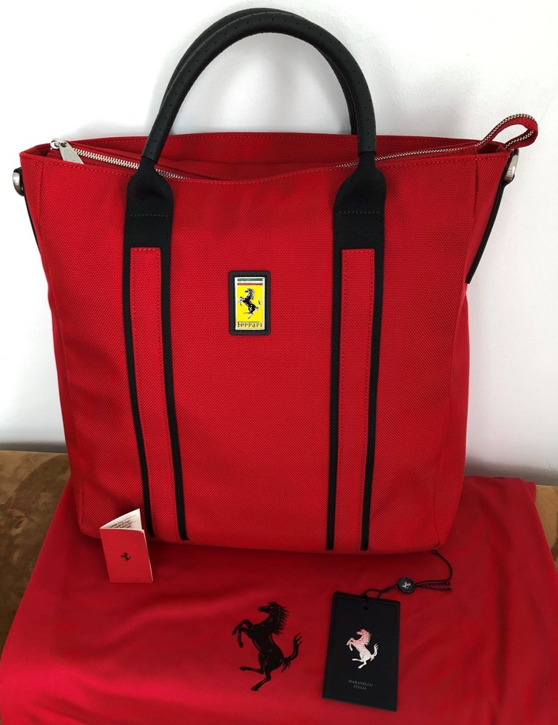 voorstel klant Commandant Luggage - Ferrari Tas - Ferrari - Catawiki