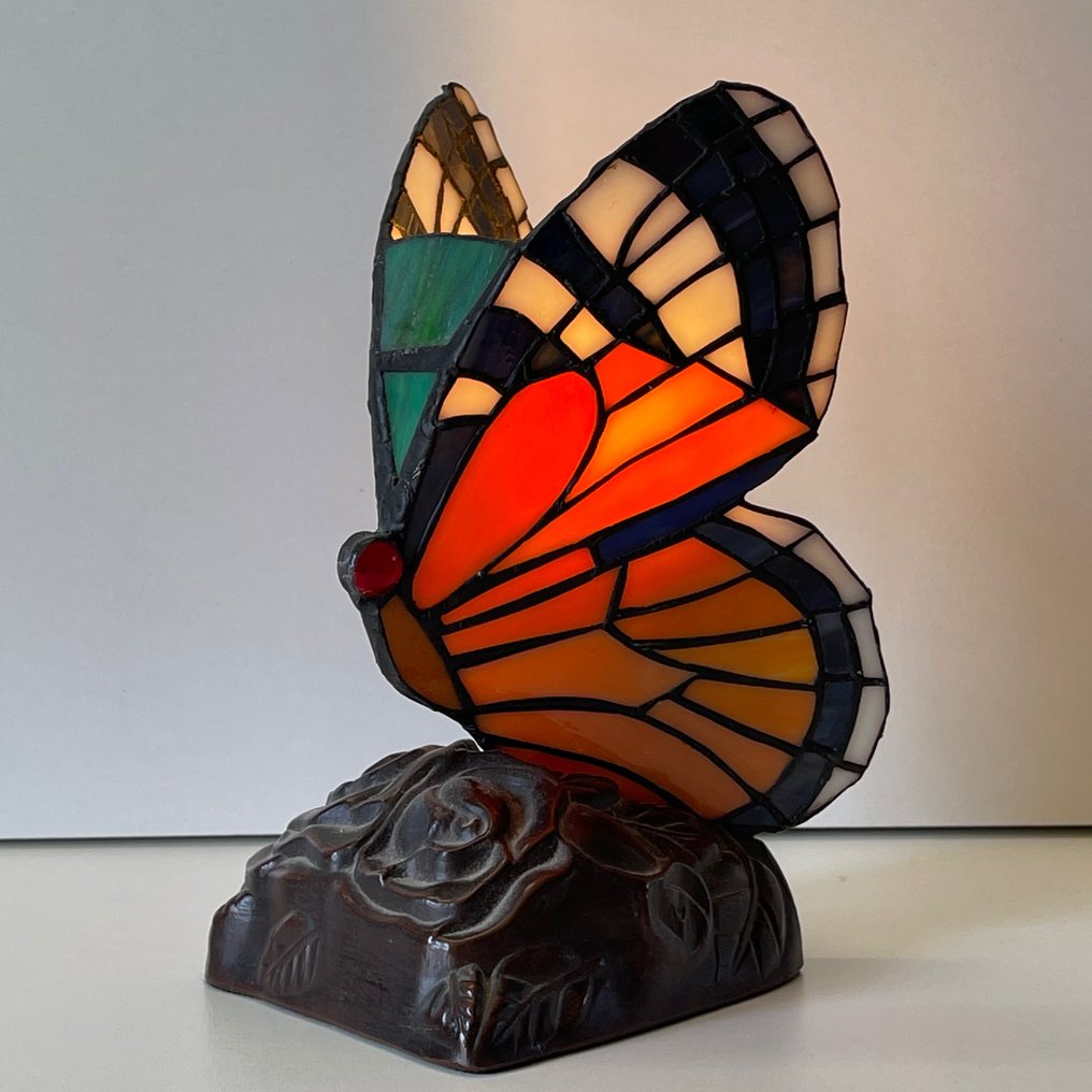 stil Moet B.C. Tiffany stijl - Lamp in the shape of a Butterfly - Alloy, - Catawiki