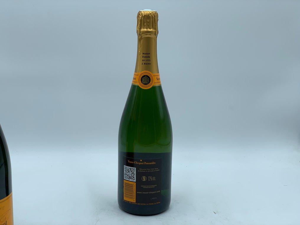 N.V. Veuve Clicquot Brut (Carte Jaune) Champagne