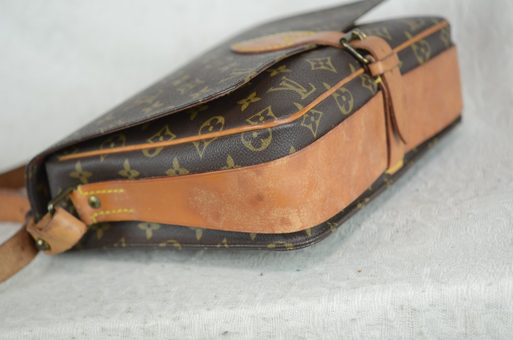 Louis Vuitton - Cartouchiére Crossbody bag - Catawiki