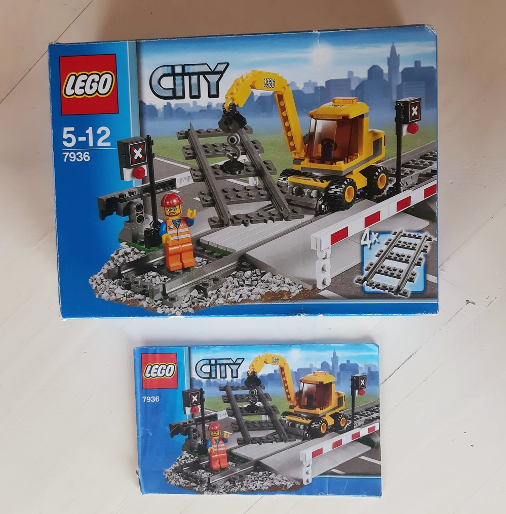 Herziening infrastructuur Naar boven Lego - City - 7936 - Spoorwegovergang compleet met doos en - Catawiki