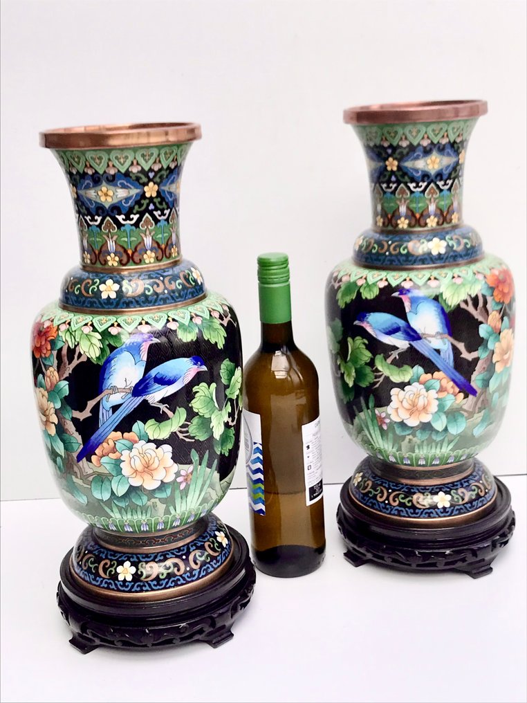 Om toevlucht te zoeken beetje zuurgraad Vases - Cloisonne enamel, Copper - bird of paradise - - Catawiki