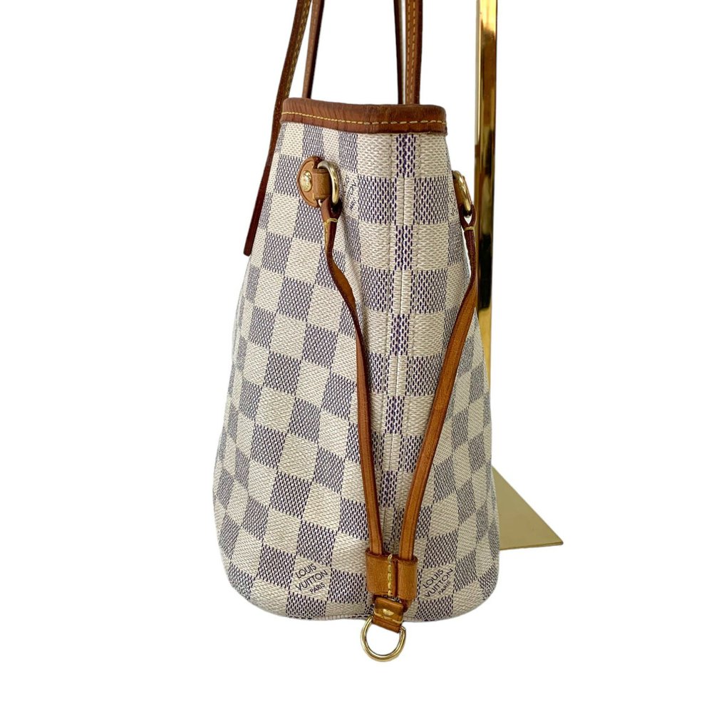 Louis Vuitton Neverfull PM Shoulder Bag on SALE