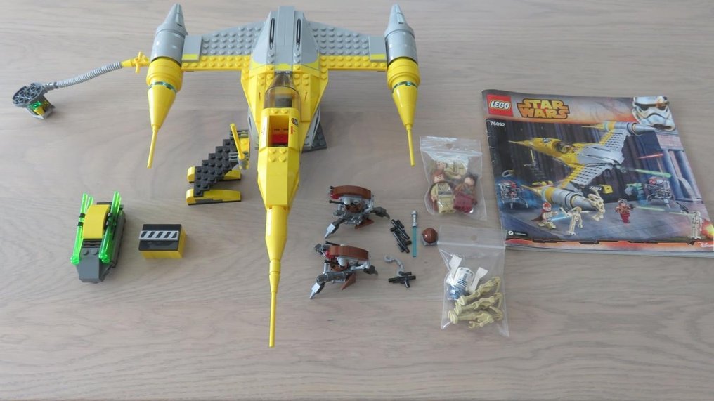 LEGO - Star Wars 75092 - Spaceship Naboo Starfighter - - Catawiki