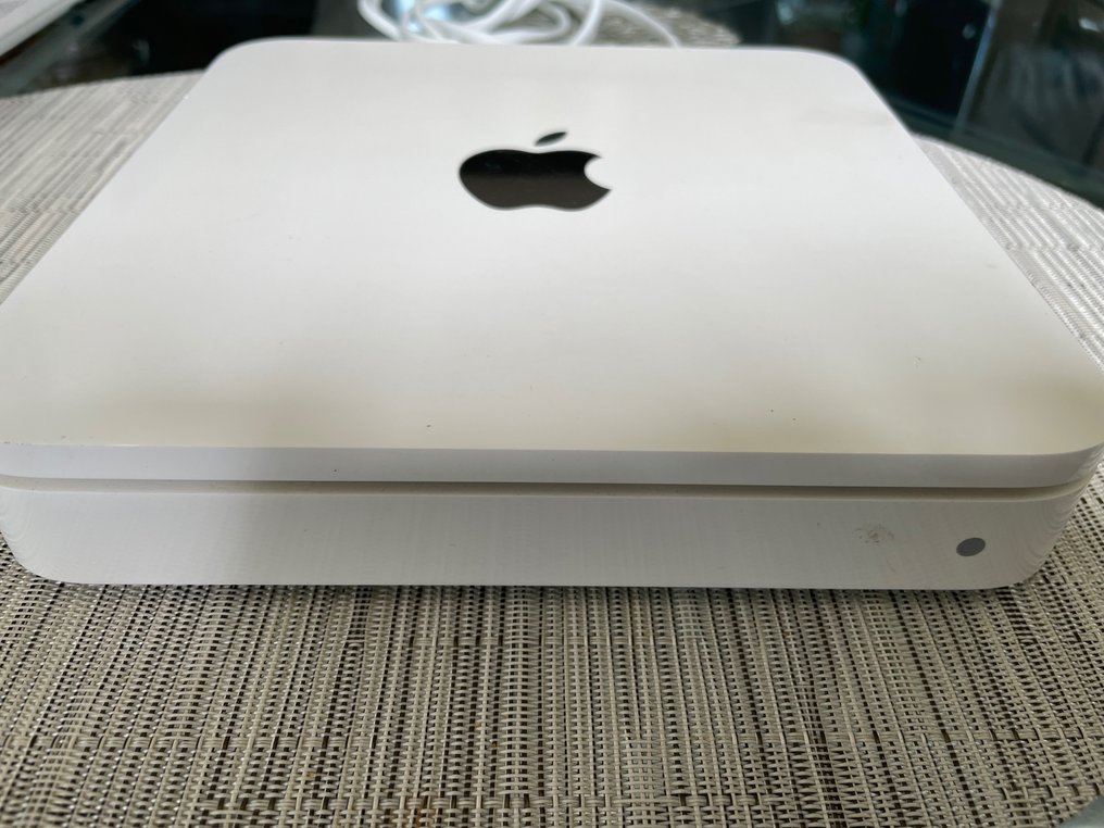 1 Apple - Time Capsule A1355 with harddrive (1) Without - Catawiki