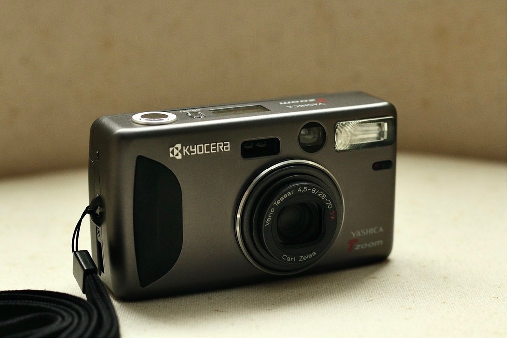 kyocera tzoom