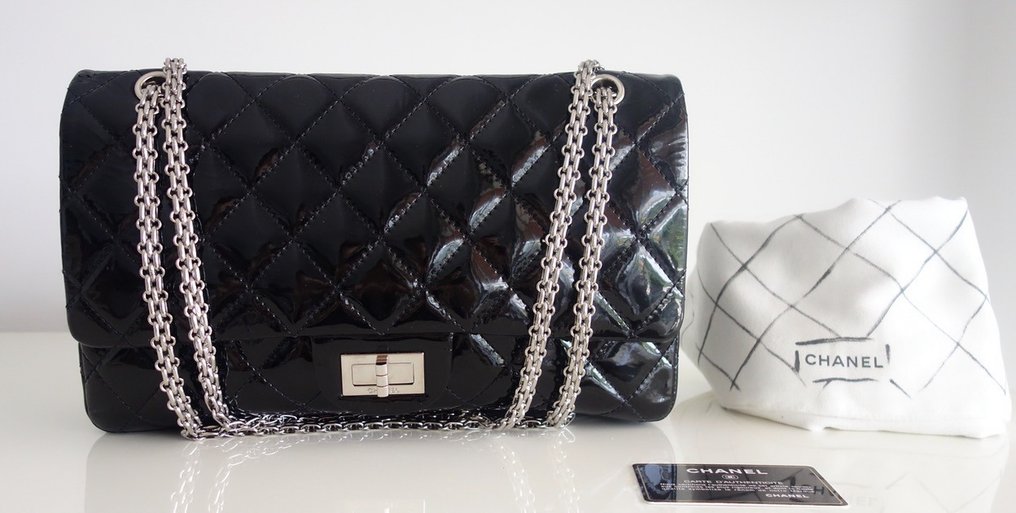 Chanel Black Quilted Patent Leather So Black 2.55 Reissue Card