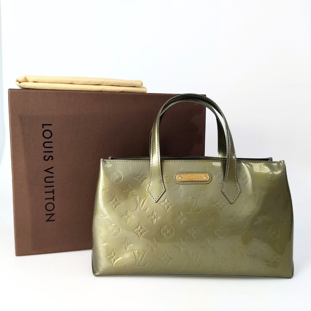 Louis Vuitton Wilshire in vernice Handbag Catawiki