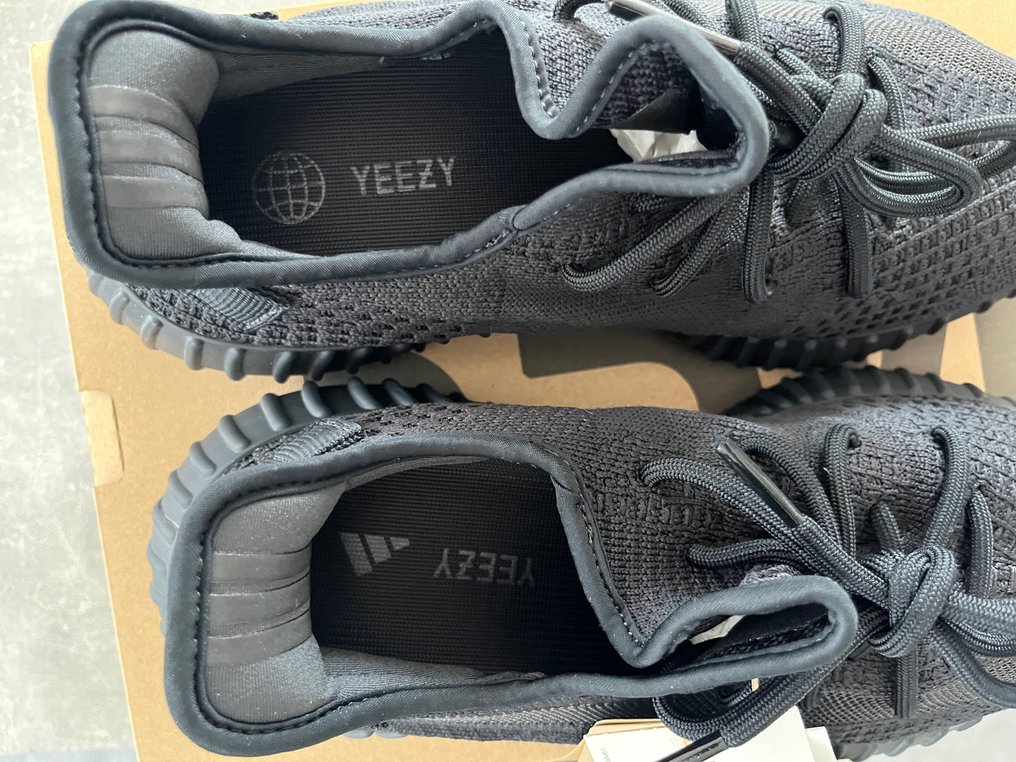 Yeezy X Adidas - yeezy boost 350 v2 Onyx - Lace-up -