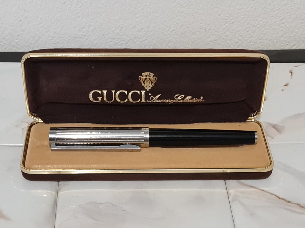 Gucci ballpoint pen - Catawiki